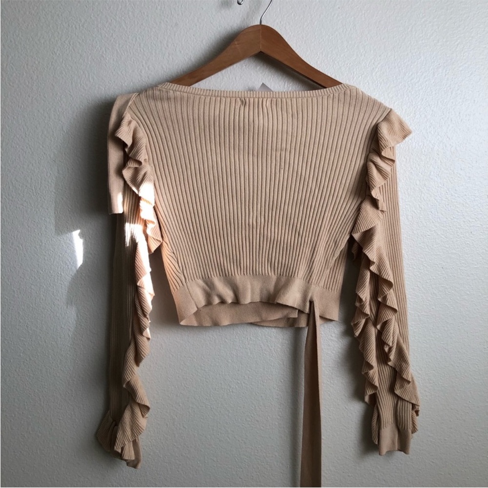 Tularosa Ruffle Wrap Cardi Top - Picture 15 of 16
